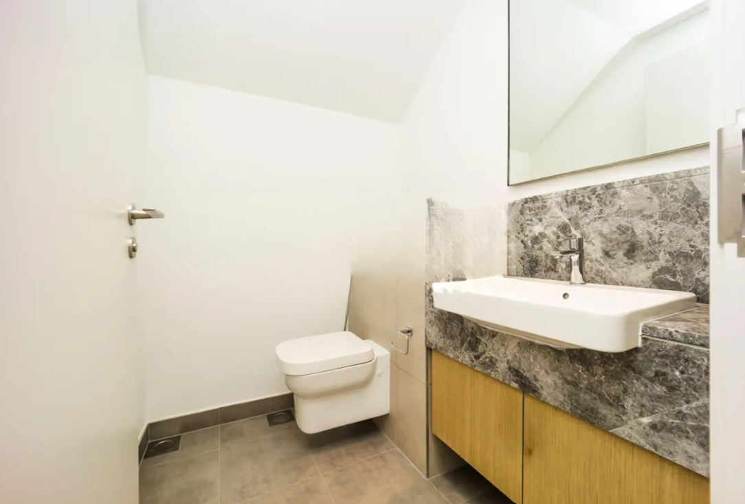 Golf Grove 3 bedroom villa for sale Dubai Hills Estate bathroom