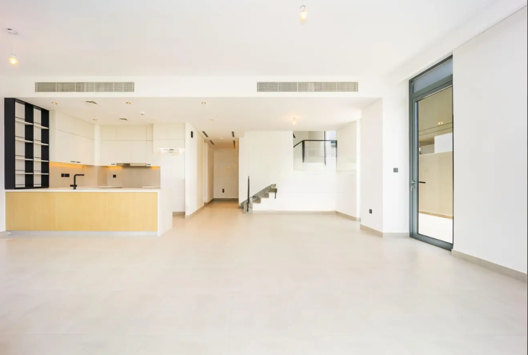 Golf Grove 3 bedroom villa for sale Dubai Hills Estate dining