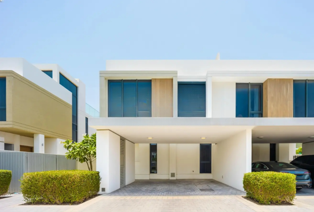 Golf Grove 3 bedroom villa for sale Dubai Hills Estate exterior