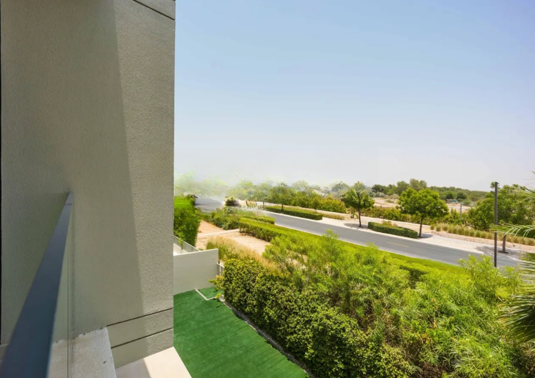 Golf Grove 3 bedroom villa for sale Dubai Hills Estate golf course