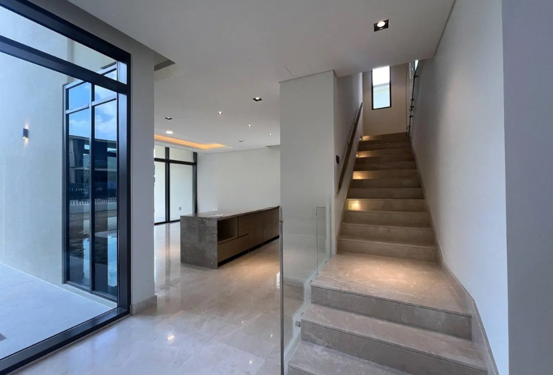 Golf Place II 4 bedroom villa for sale big plot
