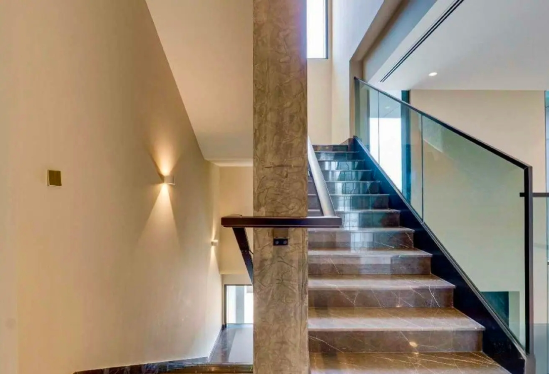 Lamborghini villas mansions Majestic Vistas DHE ledder