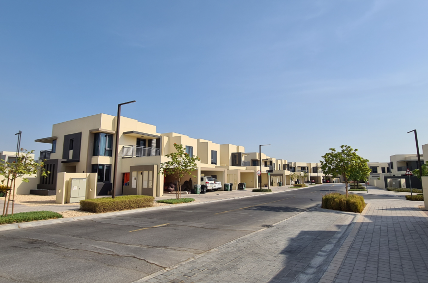 Maple Area Guide about facade
