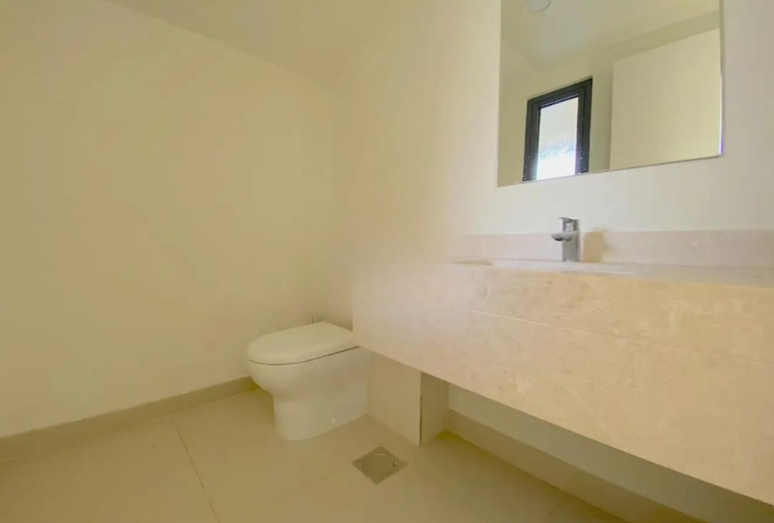 Maple townhouses for sale Dubai Hills Estate bathroom