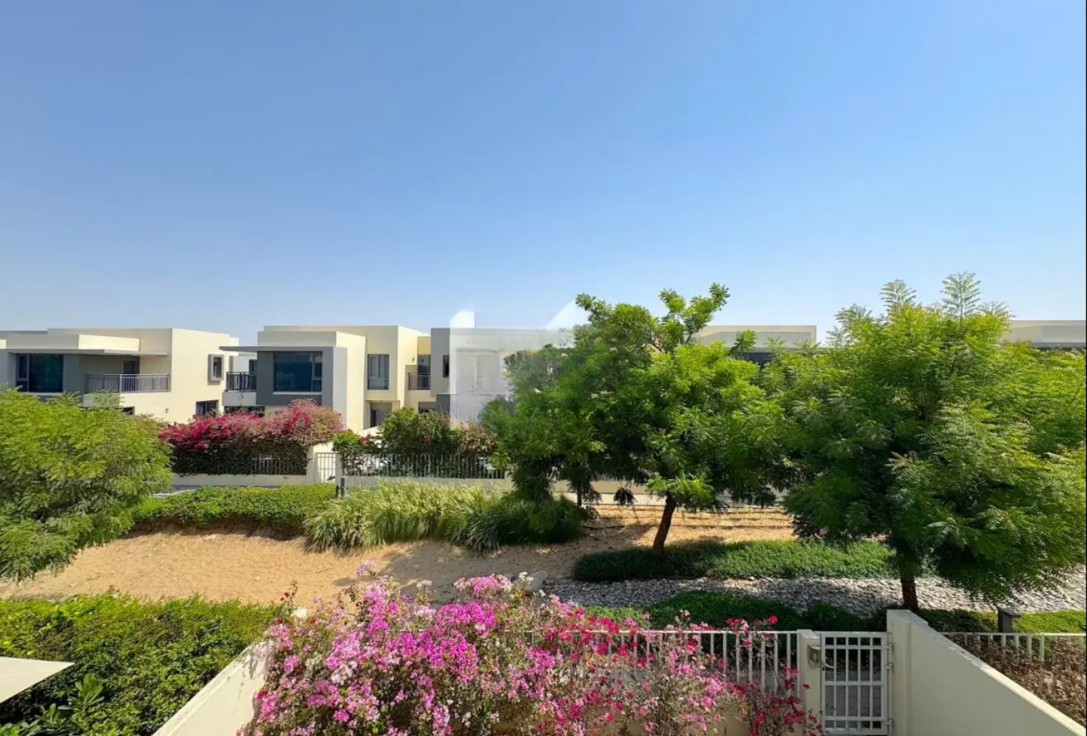 Maple townhouses for sale Dubai Hills Estate view