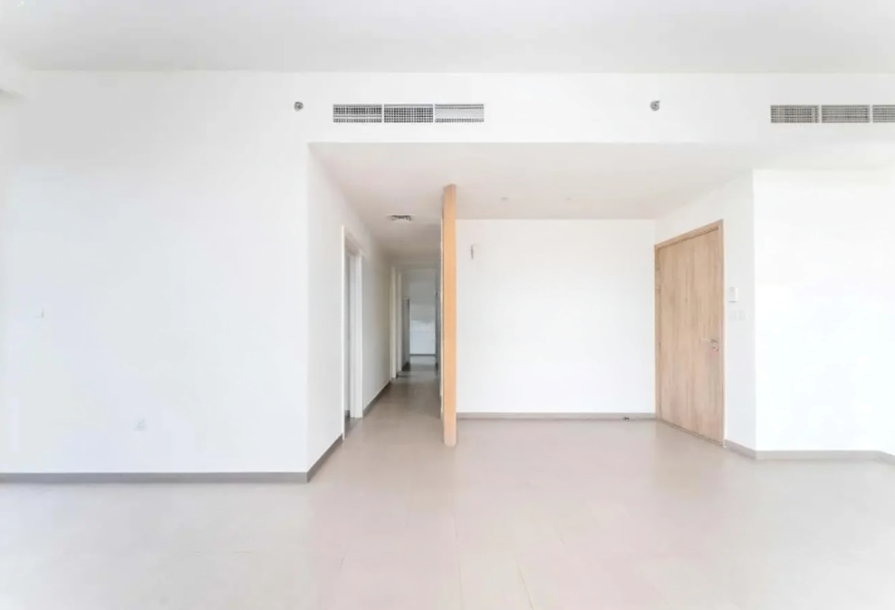 park ridge tower c 3br for sale living room