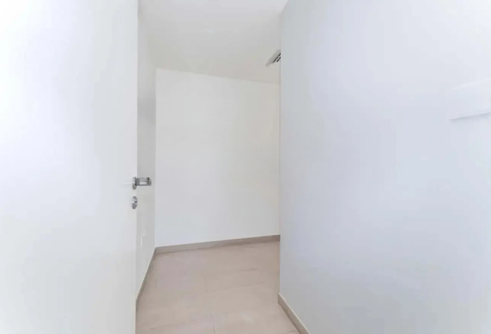 park ridge tower c 3br for sale storage