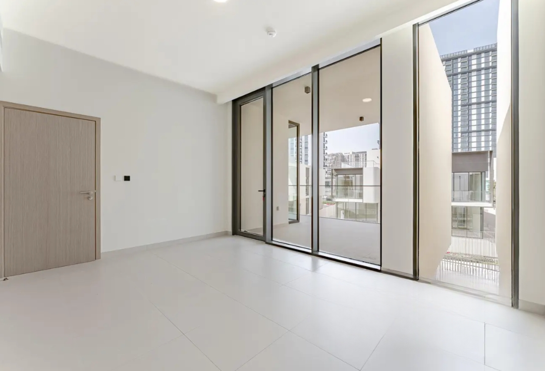 Address Hillcrest 5 bedroom resale bedrooms