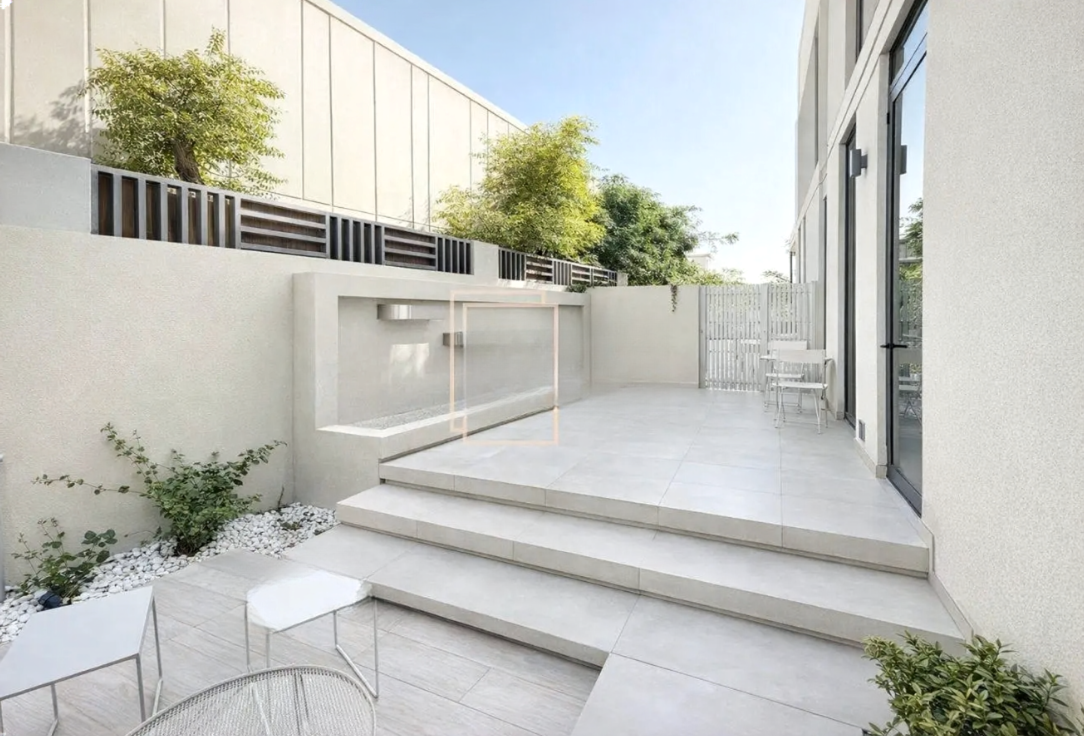 Club Villas Dubai Hills Estate 3Br for sale back yard