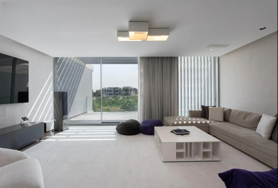 Fairway Vistas 7BR villa for sale Dubai Hills family room