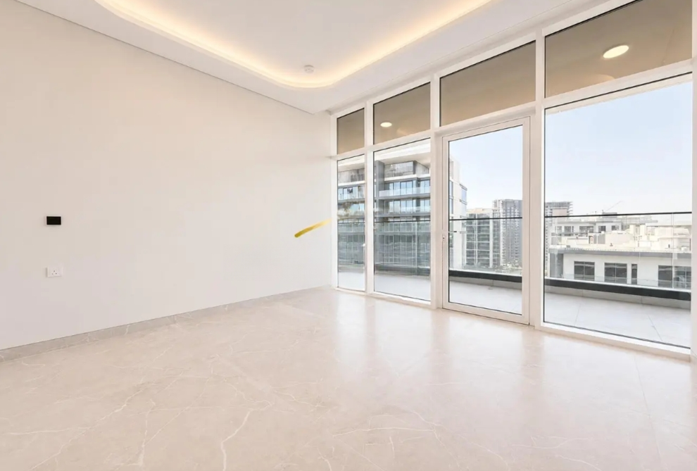 Golf Residences by Fortimo 2BR resale brand new living room