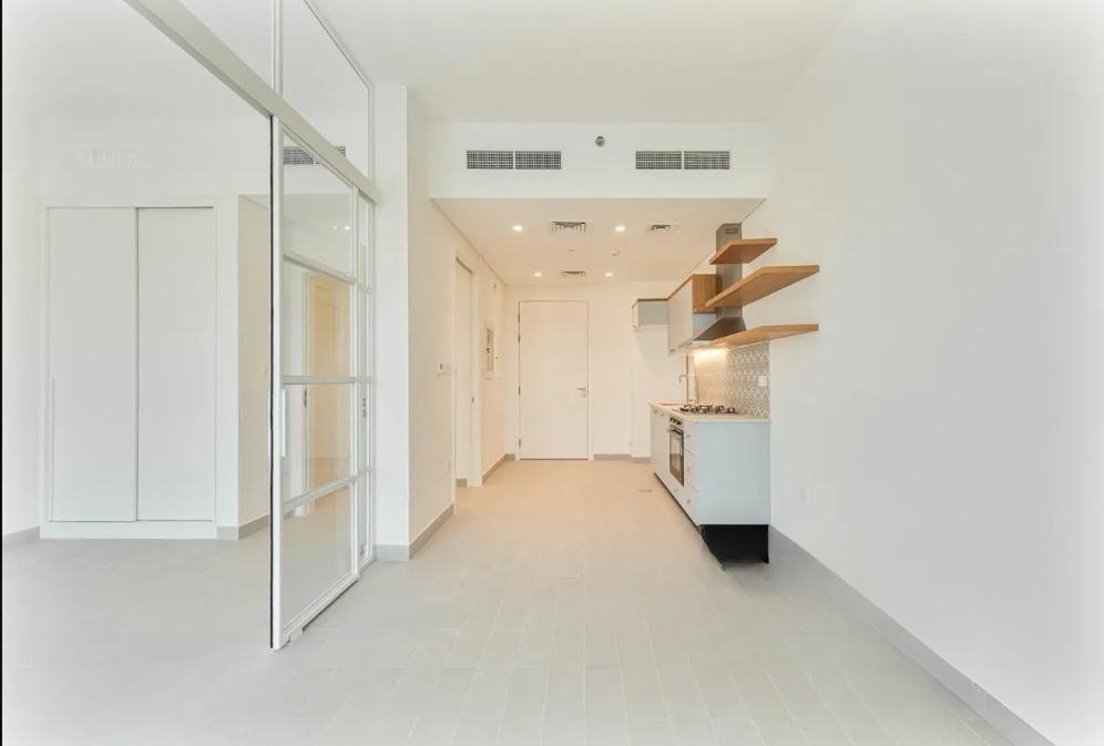 GolfVille DHE Emaar 1BR interior