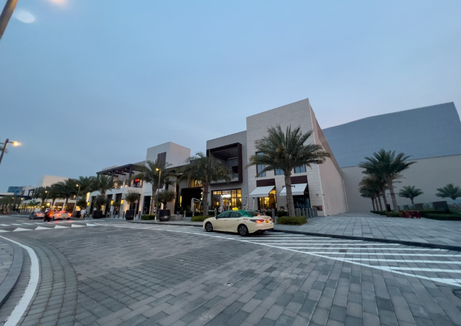GolfVille DHE Emaar 1BR Dubai Hills Mall