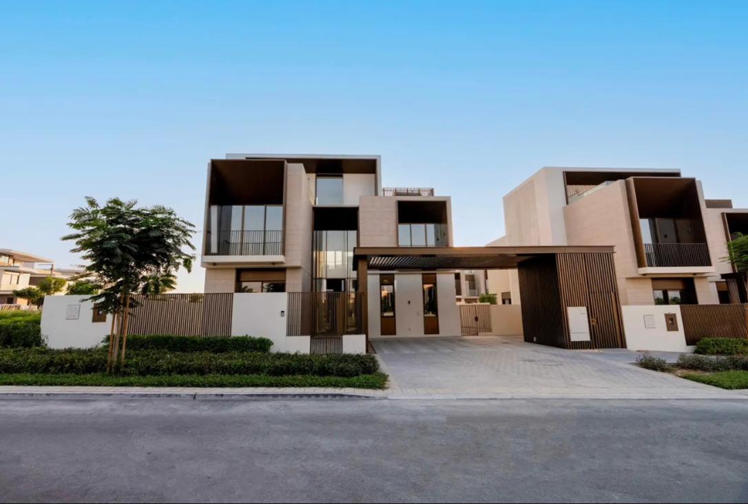 Palm Hills 5 BR villa resale park view corner exterior