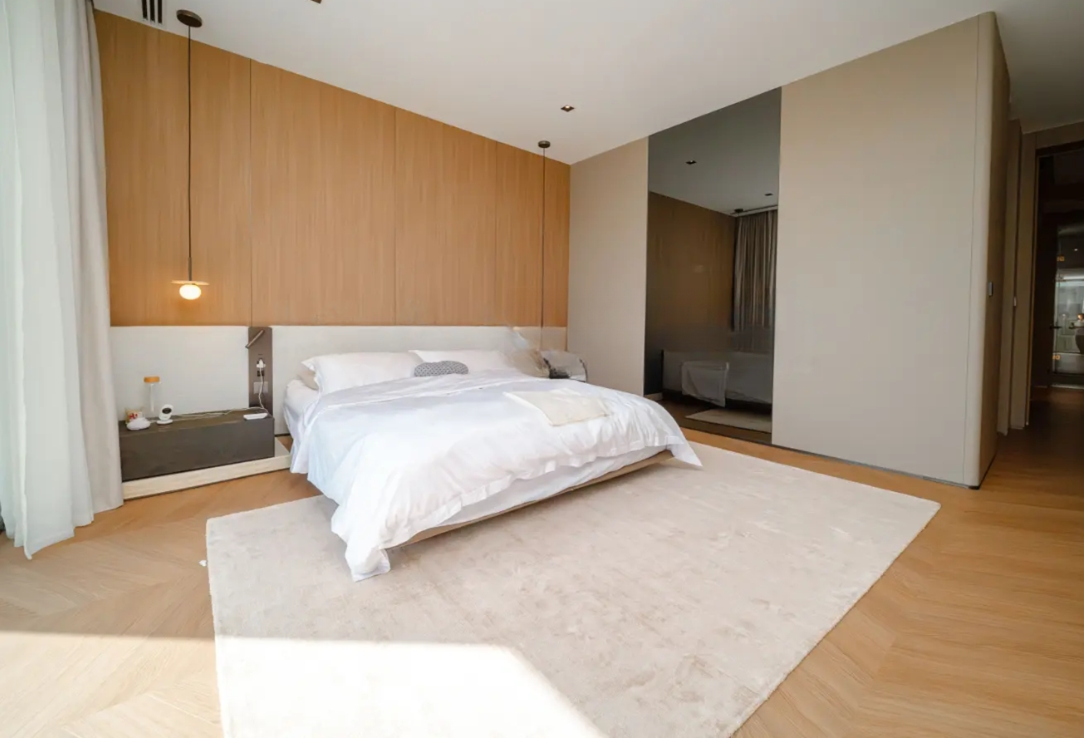 Palm Hills 5 BR villa resale park view layout
