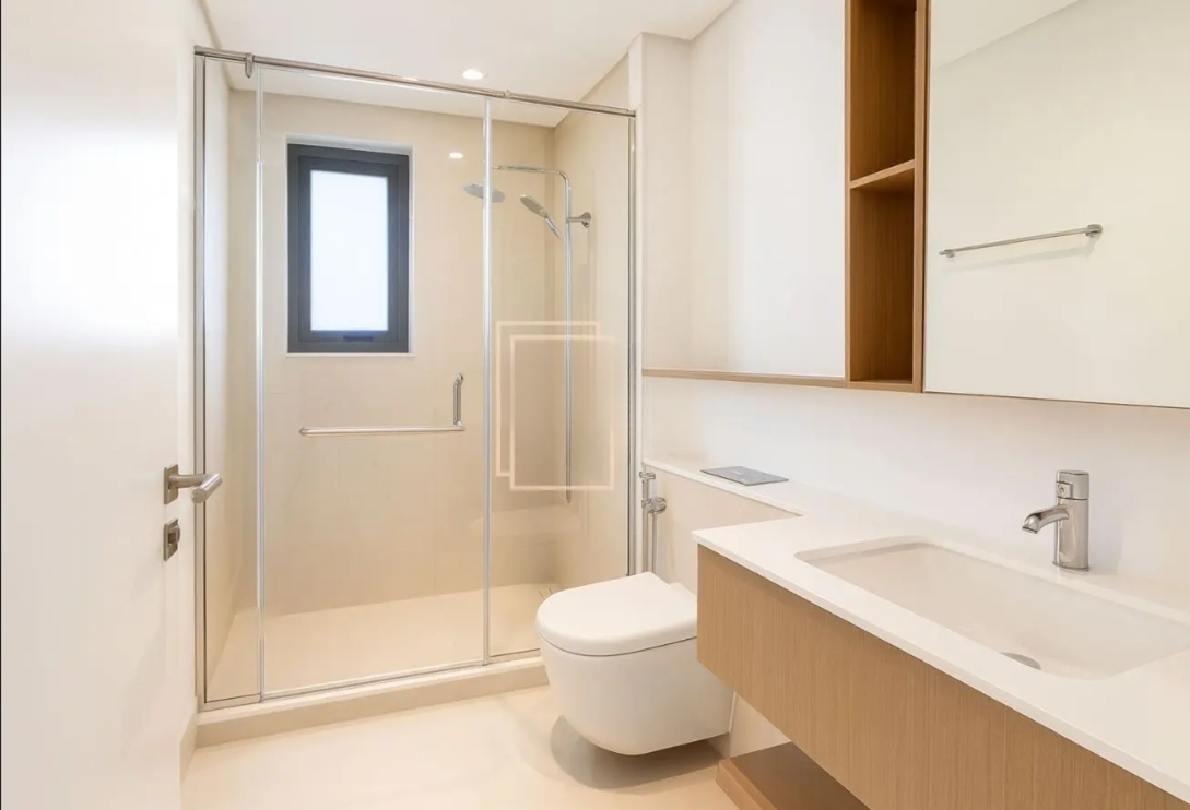 Park Gate 4BR villa resale brand new bathroom