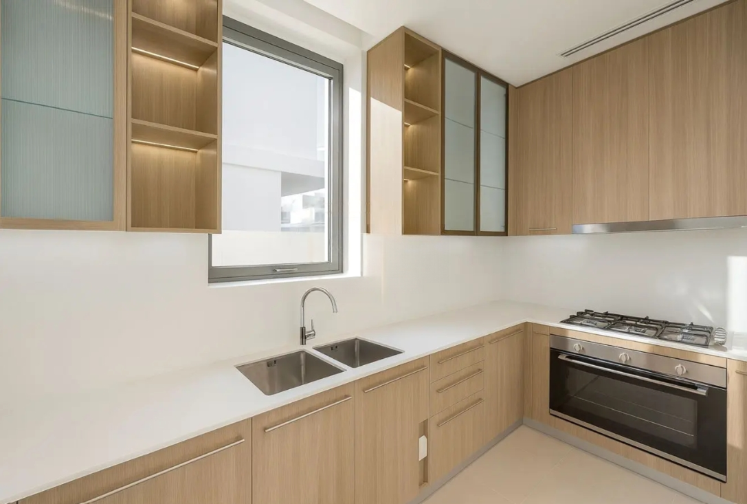 Park Gate 4BR villa resale brand new kitchen