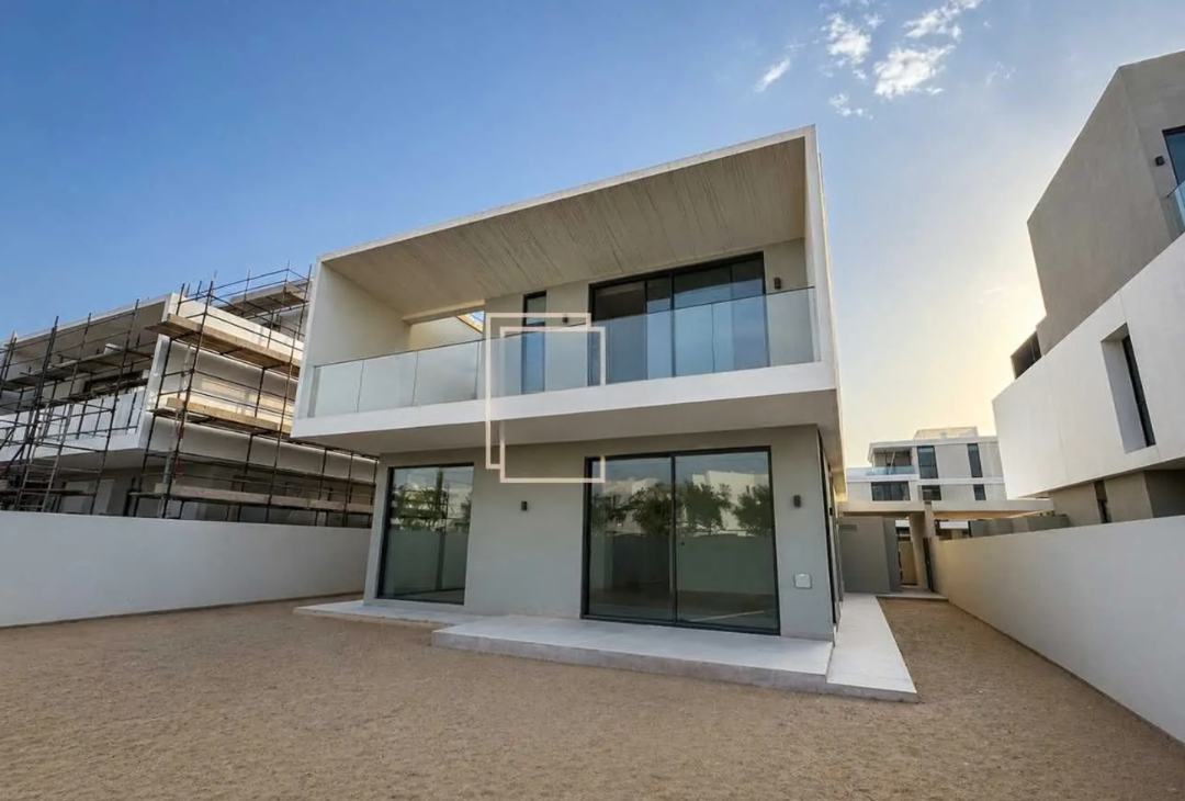 Park Gate 4BR villa resale brand new