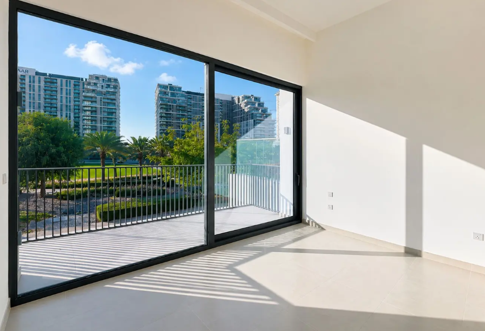 Park Horizon garden duplex 2BR for sale living room