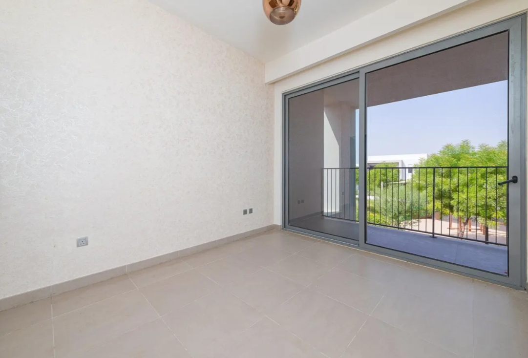 Dubai Hills Estate resale elevated plot park view