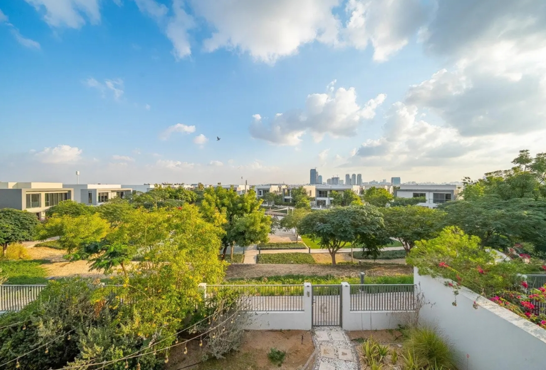 Dubai Hills Estate resale elevated plot park view
