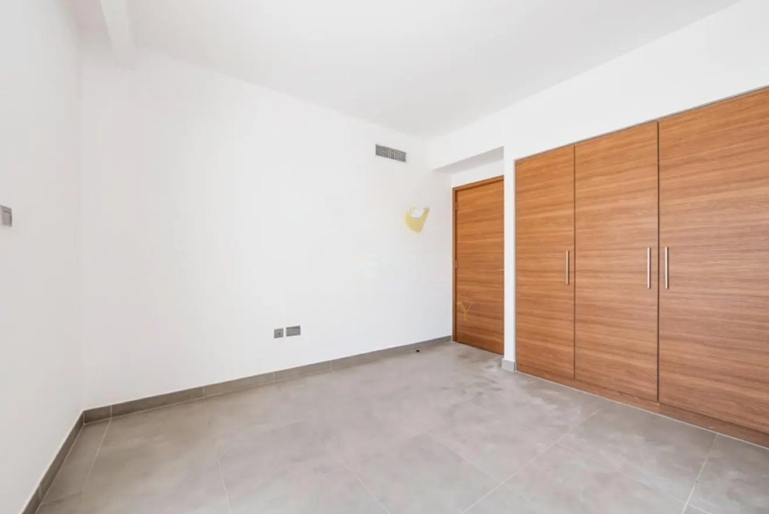 Sidra 3 four-bedroom villa Dubai Hills Estate resale closet