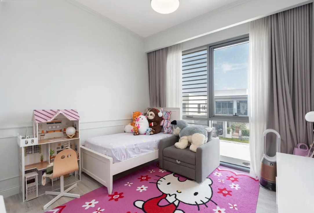 Sidra 4 bedroom corner plot villa resale Dubai Hills Estate kids' room