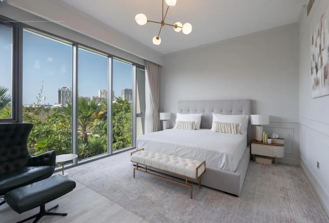 Sidra 4 bedroom corner plot villa resale Dubai Hills Estate master-bedroom