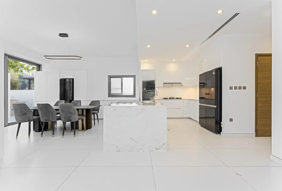 Sidra villa E5 type 5BR resale inside
