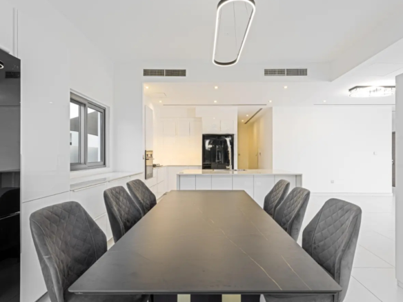 Sidra villa E5 type 5BR resale interior