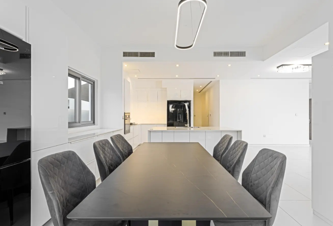 Sidra villa E5 type 5BR resale interior