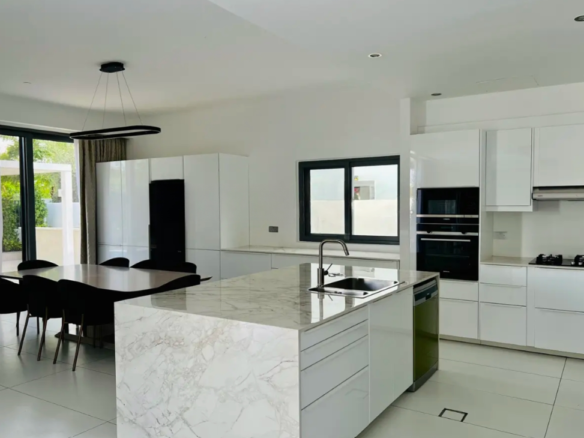 Sidra villa E5 type 5BR resale kitchen