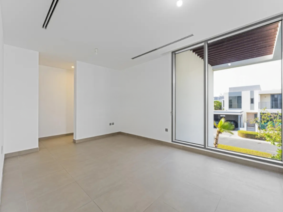 Sidra villa E5 type 5BR resale unfurnished