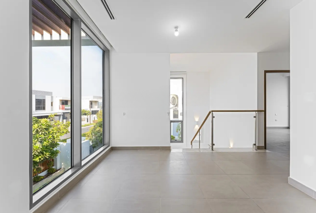 Sidra villa E5 type 5BR resale vacant