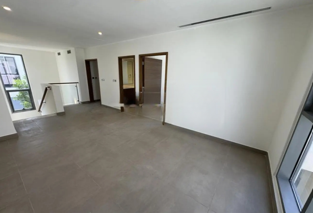 Sidra villa 4Br resale motivated seller stairs