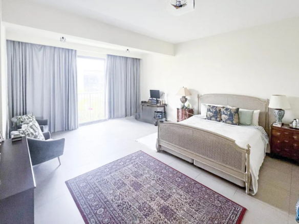 Sidra villas 3 bedroom plus maid's room resale dining area bedroom