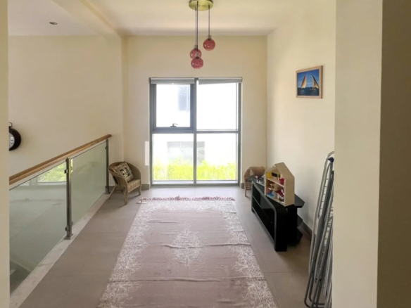 Sidra villas 3 bedroom plus maid's room resale interior