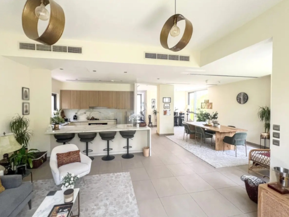 Sidra villas 3 bedroom plus maid's room resale kitchen