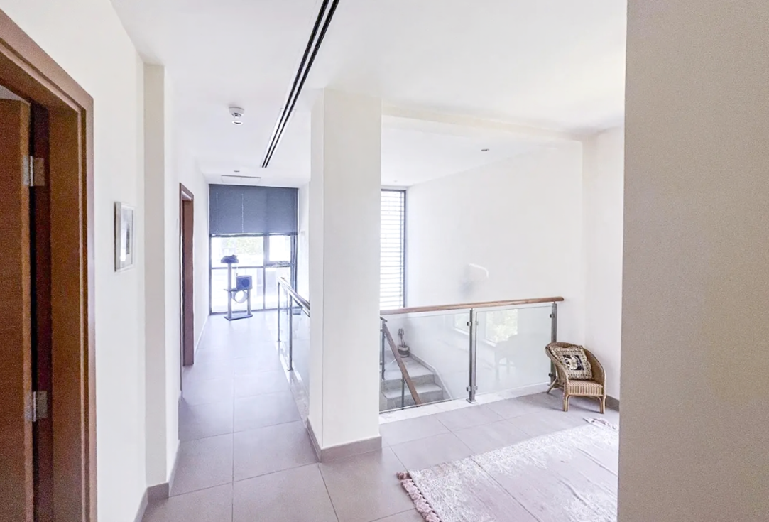 Sidra villas 3 bedroom plus maid's room resale stairs