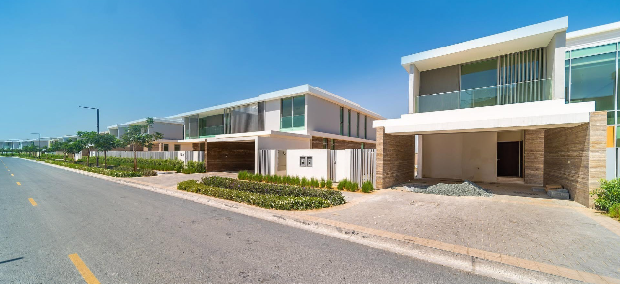 The Parkway Dubai Hills Estate about plots villas