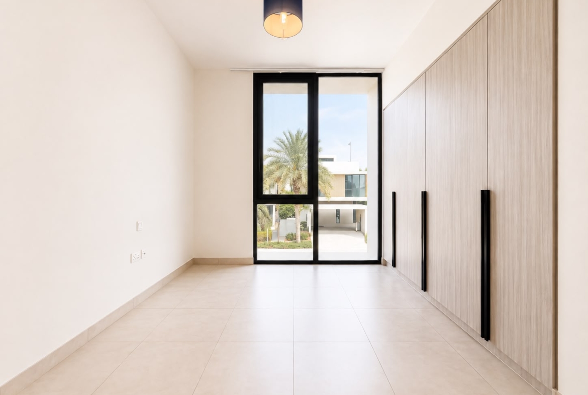 Club villas 3Br villa for rent corner plot closet
