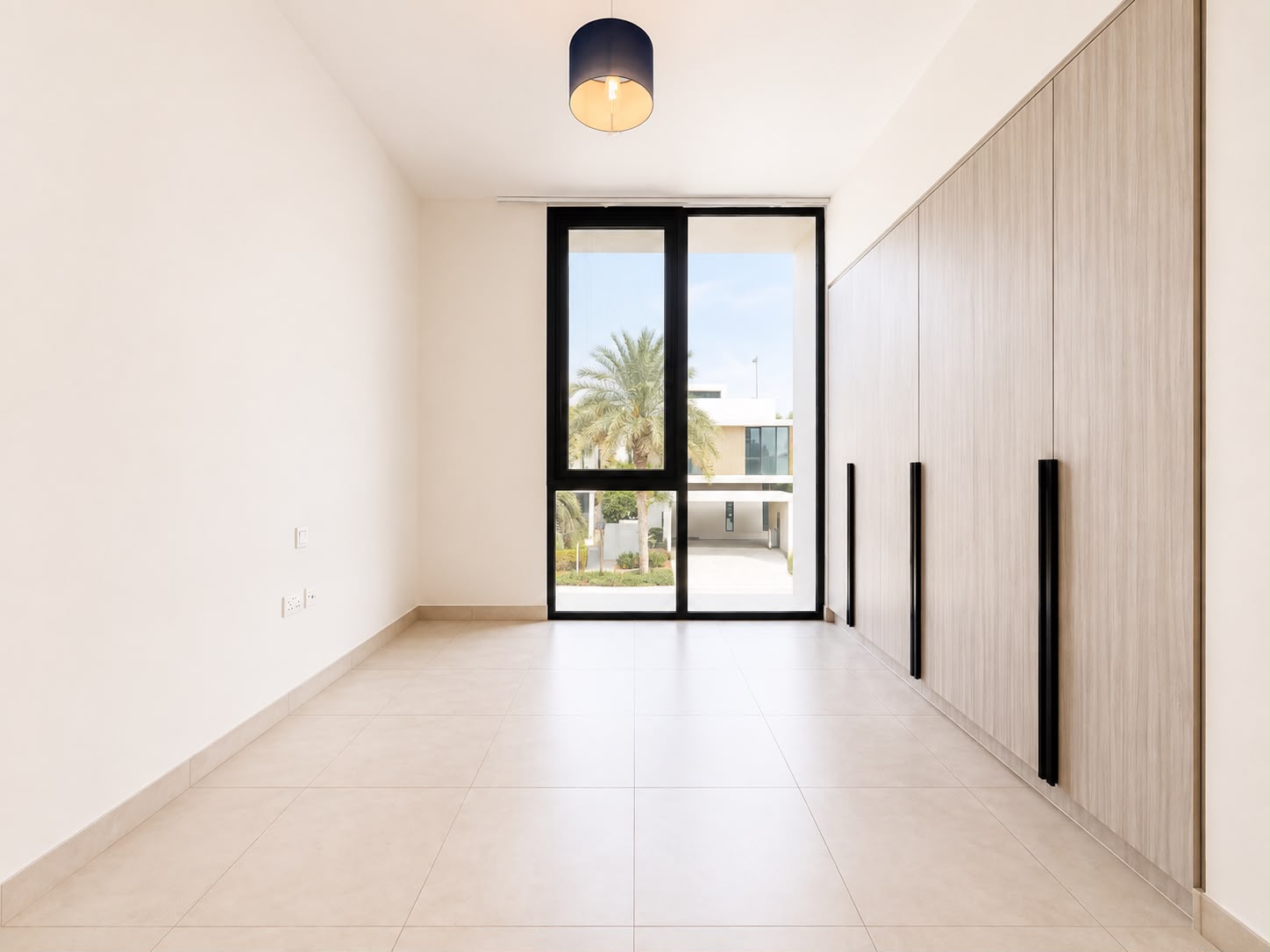 Club villas 3Br villa for rent corner plot closet