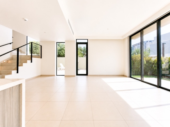 Club villas 3Br villa for rent corner plot interior