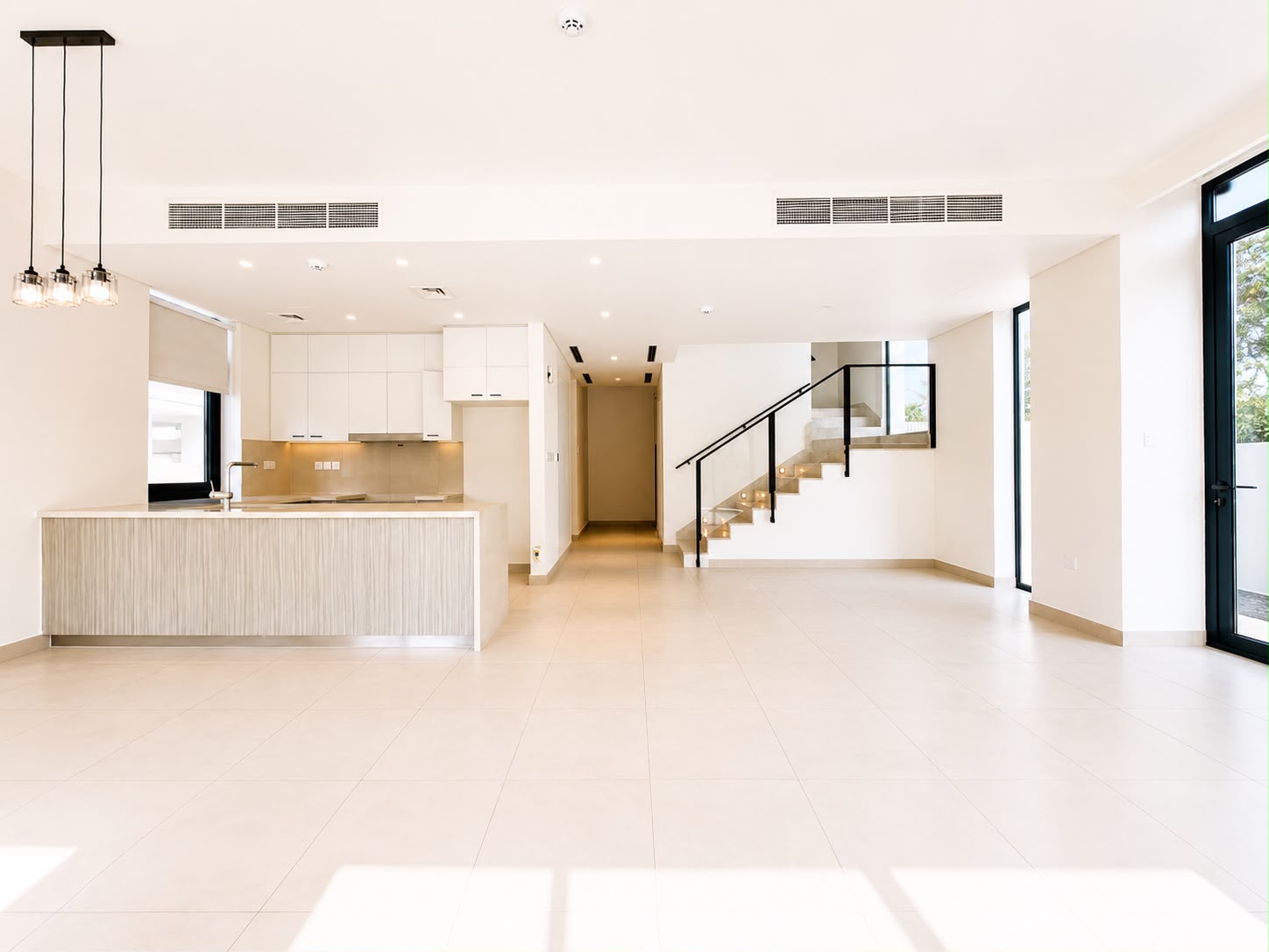 Club villas 3Br villa for rent corner plot living