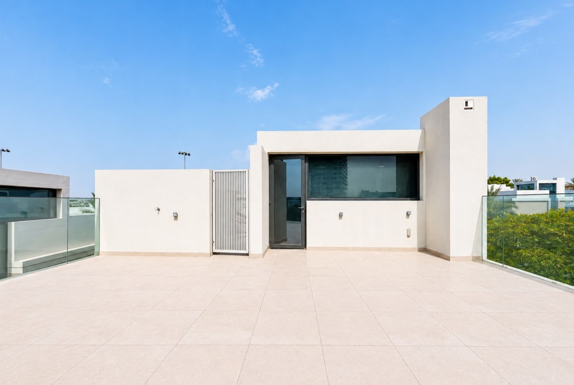 Club villas 3Br villa for rent corner plot rooftop