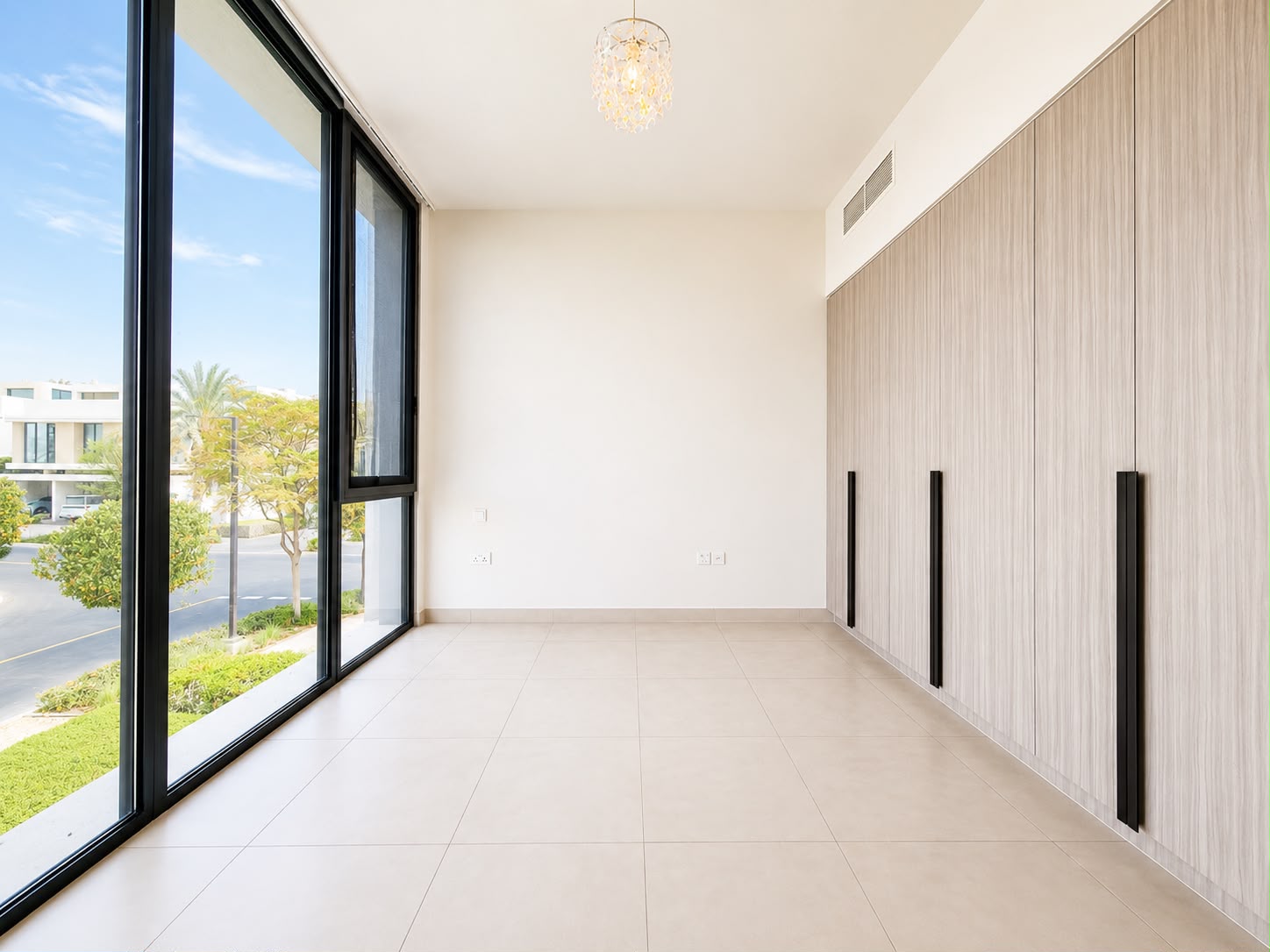 Club villas 3Br villa for rent corner plot view