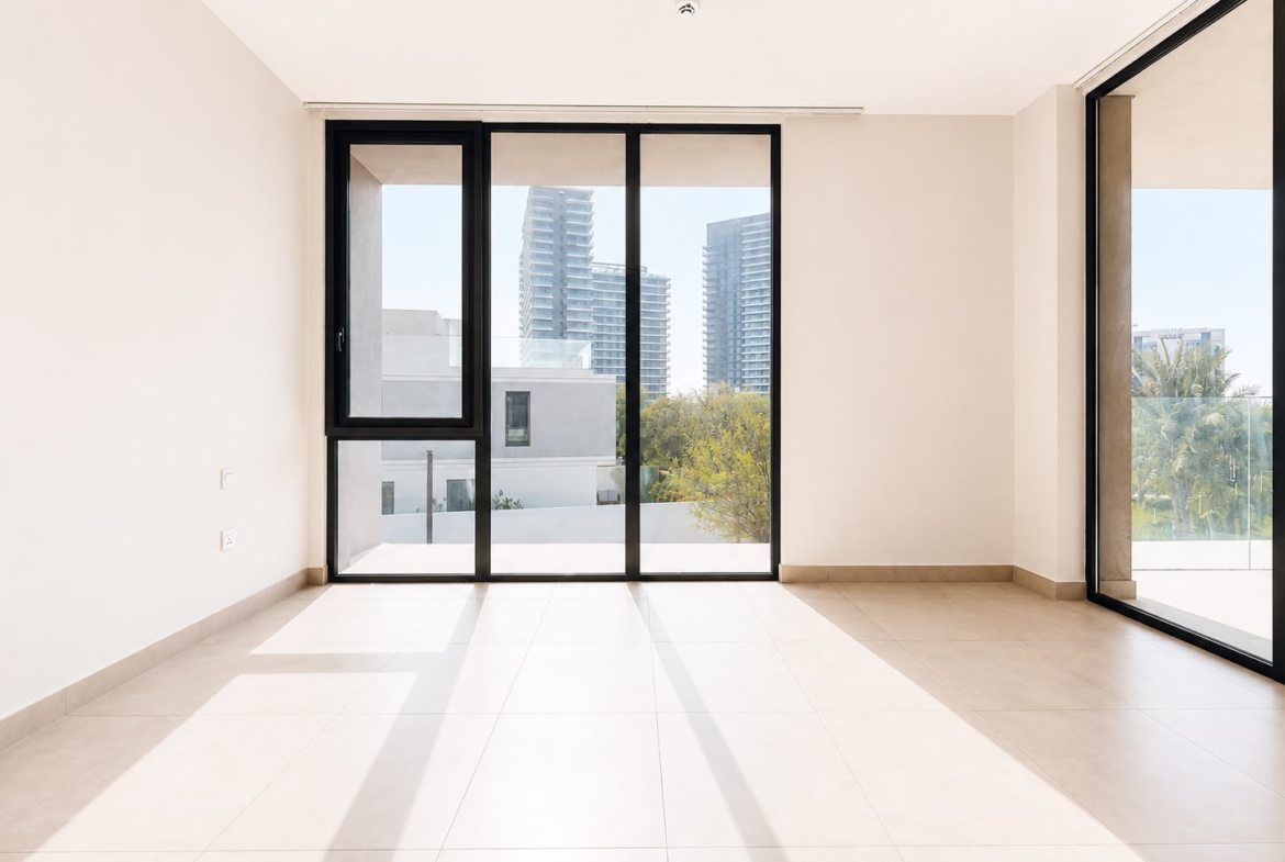 Club villas 3Br villa for rent corner plot windows
