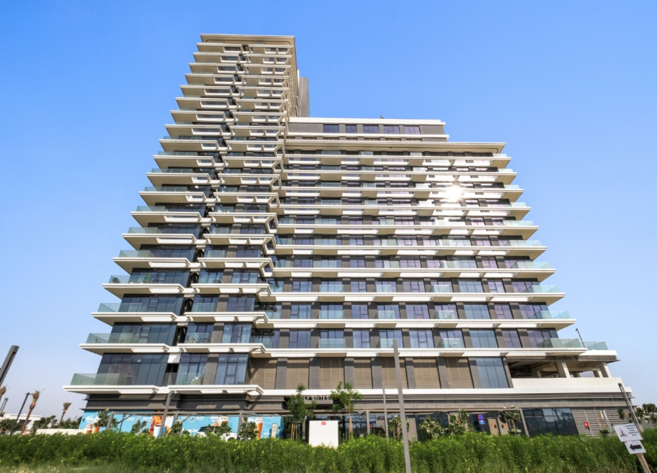 Golf Suites 3 BR resale Dubai Hills Estate facade