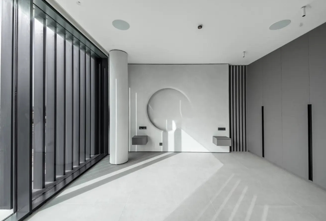 Emerald Hills custom-built modern 4 BR villa resale bedroom