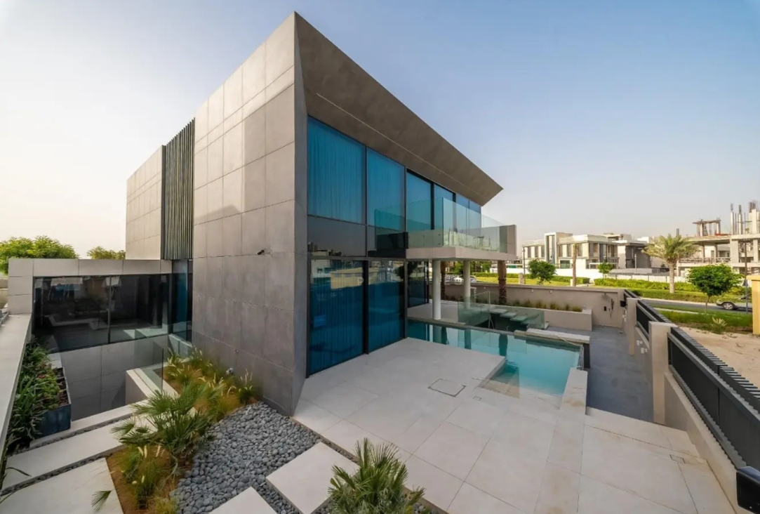 Emerald Hills custom-built modern 4 BR villa resale pool